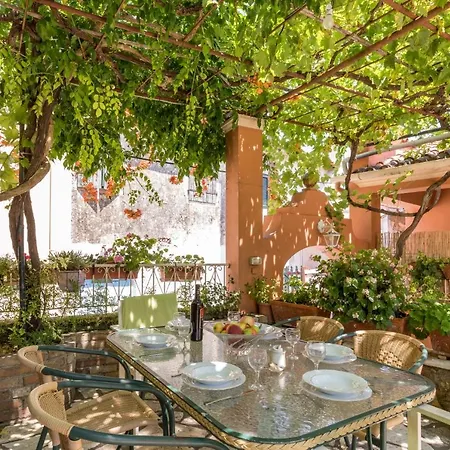 La Greda House Case de vacanță Doukádes